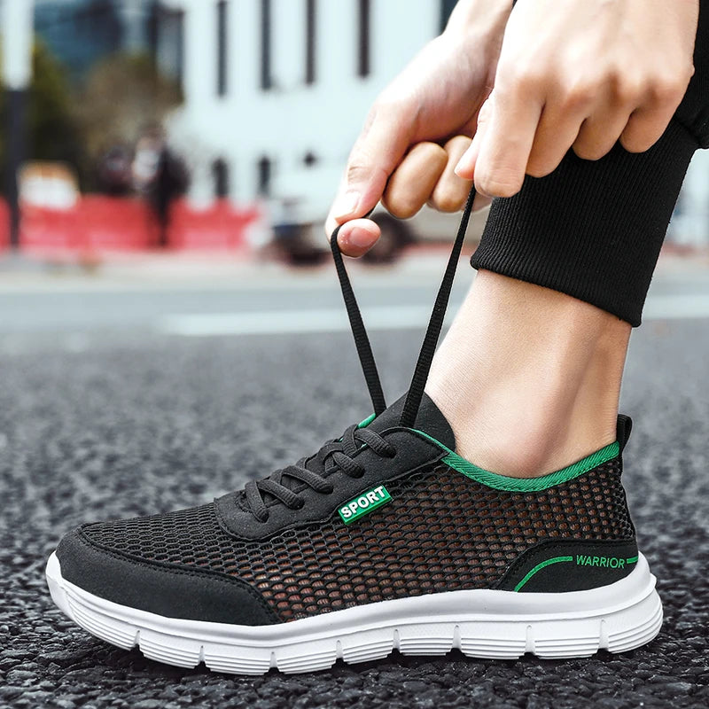 Men Aqua Shoes Outdoor Breathable Beach Shoes Lightweight Quick-Drying Wading Shoes Sport Water Camping Sneakers Shoes
