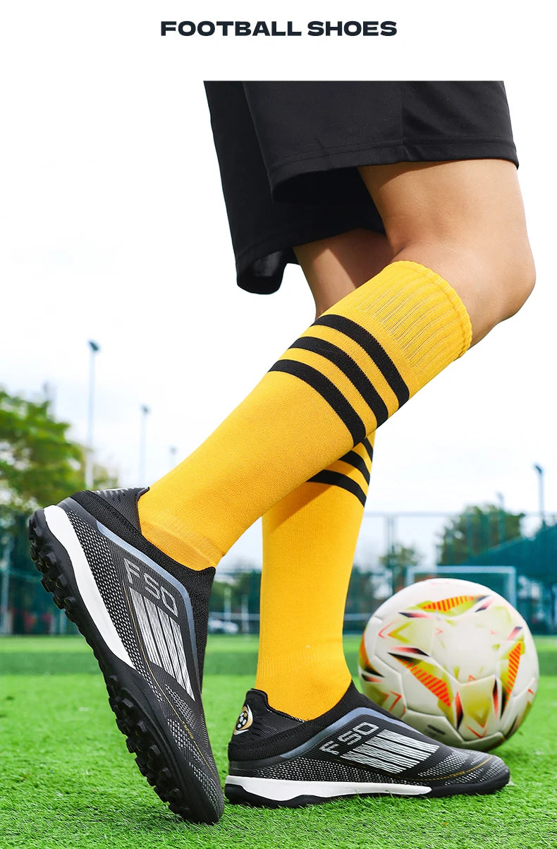 Men's Soccer Shoes Training Football Boots Indoor Sneakers TF Long Spikes Match Futsal Ultralight Breathable Cleats Drop Shipping