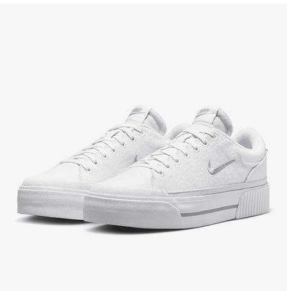 Γυναικεία παπούτσια skate με πλατφόρμα Nike Authentic Legacy Lift FZ2606-100
