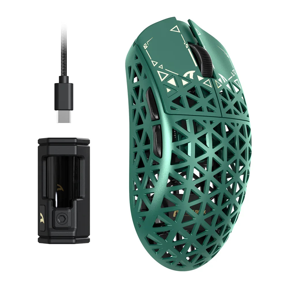 Mouse gaming wireless ATTACK SHARK R5 Ultra in fibra di carbonio 8K, 39g SUPERLIGHT, sensore gaming PixArt PAW3950MAX, polling wireless 8000Hz
