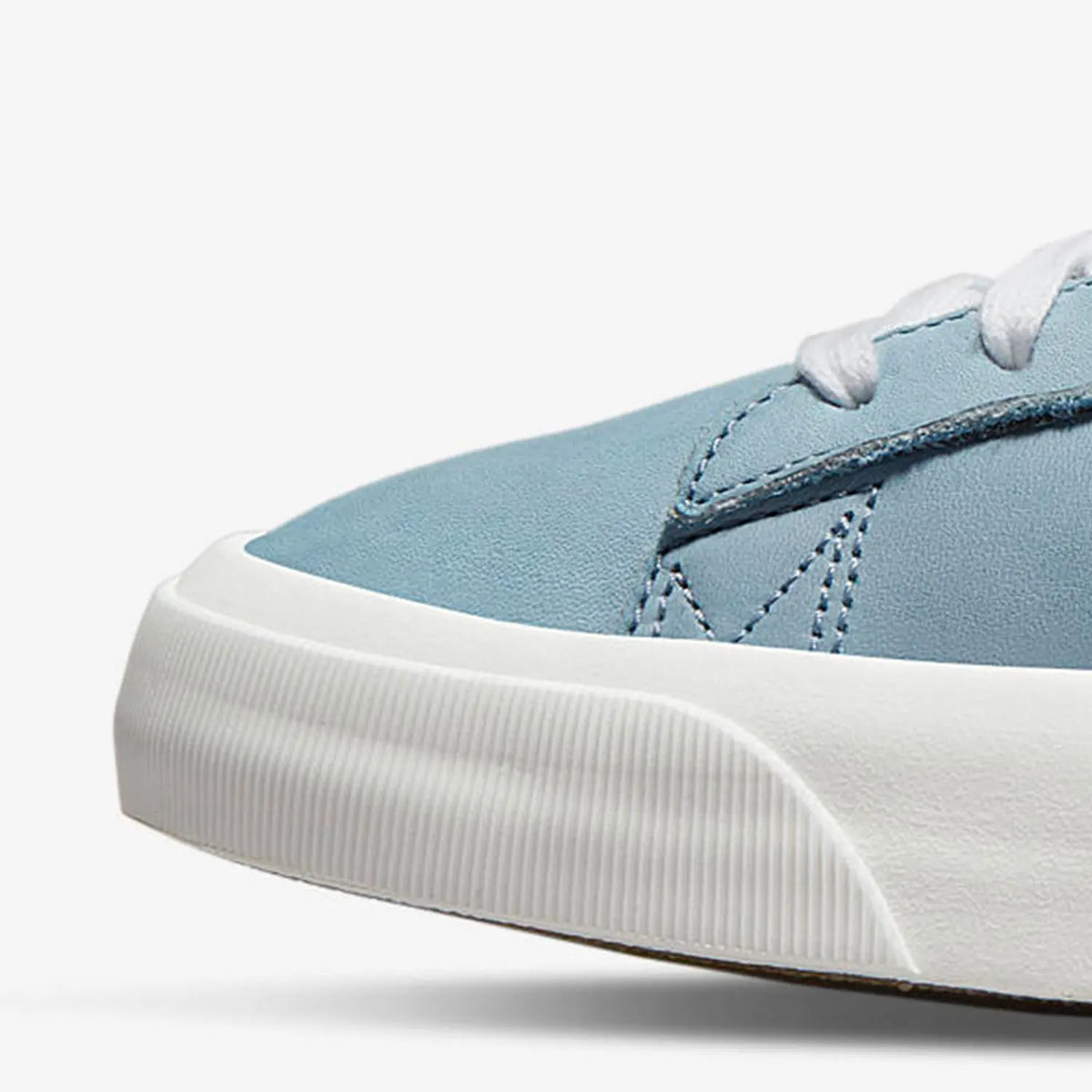 Oryginalne męskie buty do koszykówki Nike ZOOM BLAZER PRO GT z niską cholewką DM8890-100