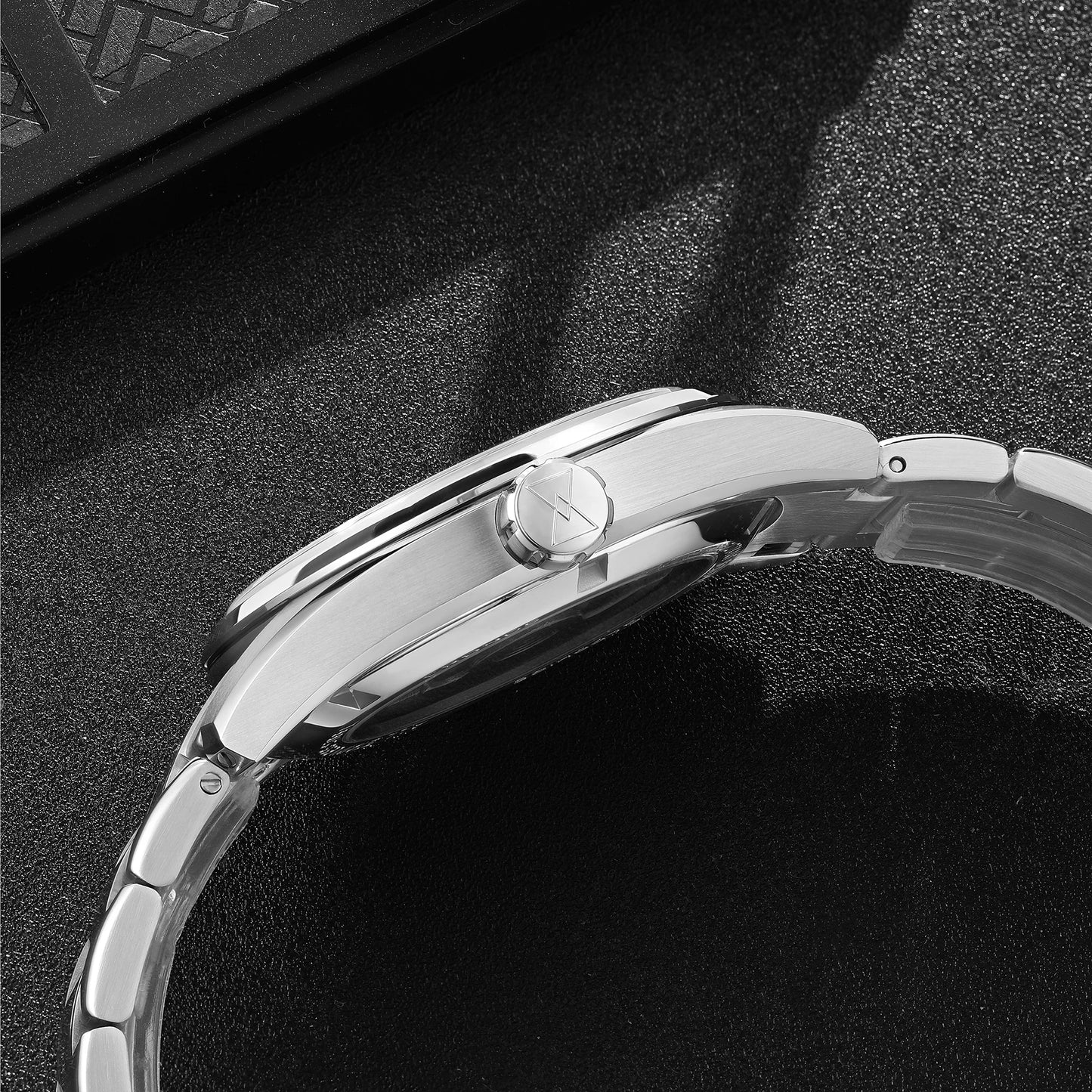 Cronos Men's Watch 39mm Automatic Wristwatch White Dial Solid Links Sapphire 10 ATM L6037M