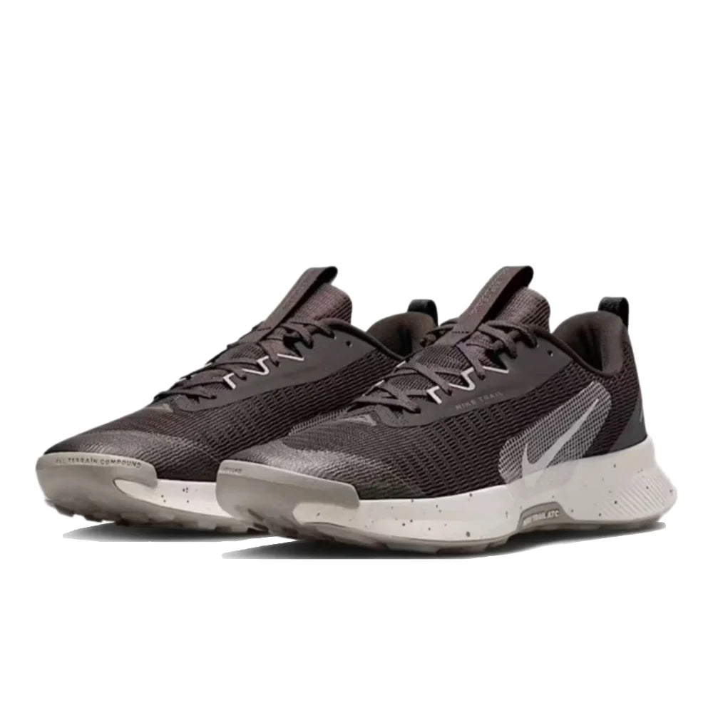 NIKE JUNIPER TRAIL 3 - Sapatilhas de treino e corrida para homem, confortáveis, antiderrapantes e resistentes - Castanho/Branco FQ0904-203