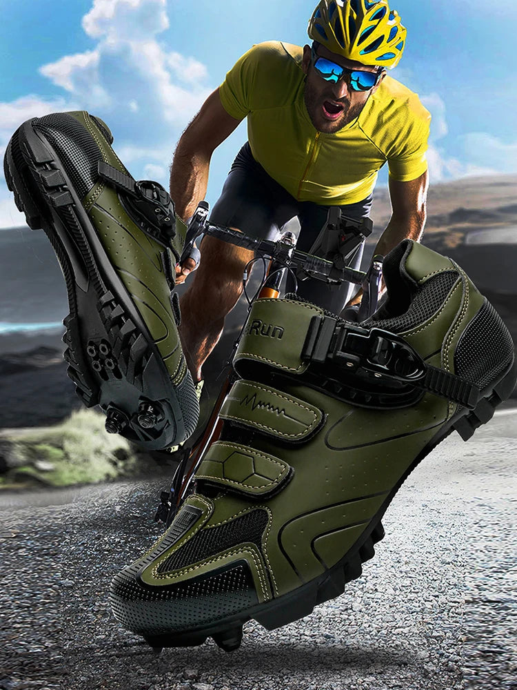 Primavera, scarpe da ciclismo MTB con morsetti da uomo, scarpe sportive in carbonio, velocità, corsa in montagna, scarpe da mountain bike
