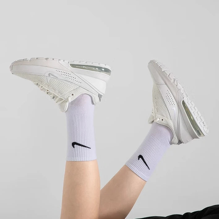 Nike Rear Cushioning Air Cushioning Rebound Training Women's Running Shoes, New Lightweight, Comfortable, Supportive, Durable Commuting Sports Running Shoes, Air Max Pulse, Simple and Elegant Beige Color, Versatile Casual Spo