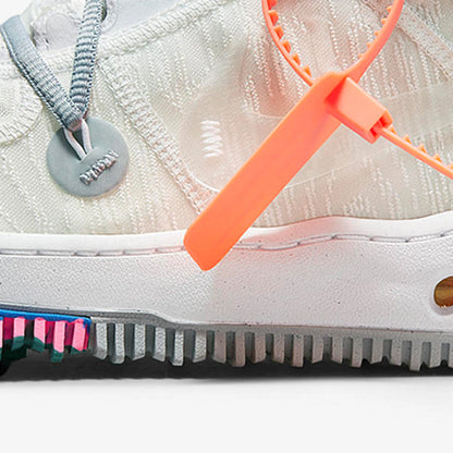 Nike Authentic AIR FORCE 1 MID SP Sapatilhas casuais unissexo de cano alto DO6290-100