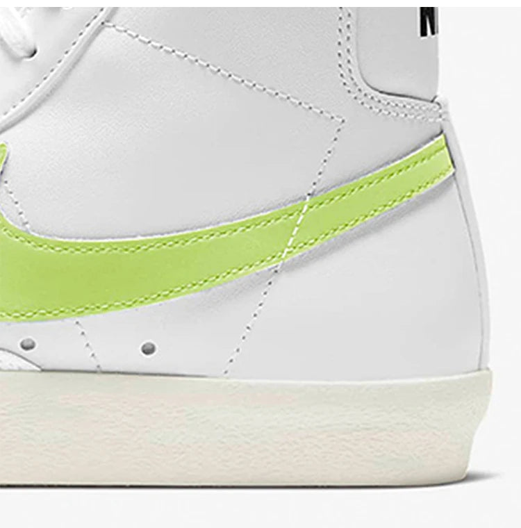 Nike Authentic Blazer Damen-Mid-Top-Sneaker mit Wickel-Design, rutschfest, Casual CZ1055-108