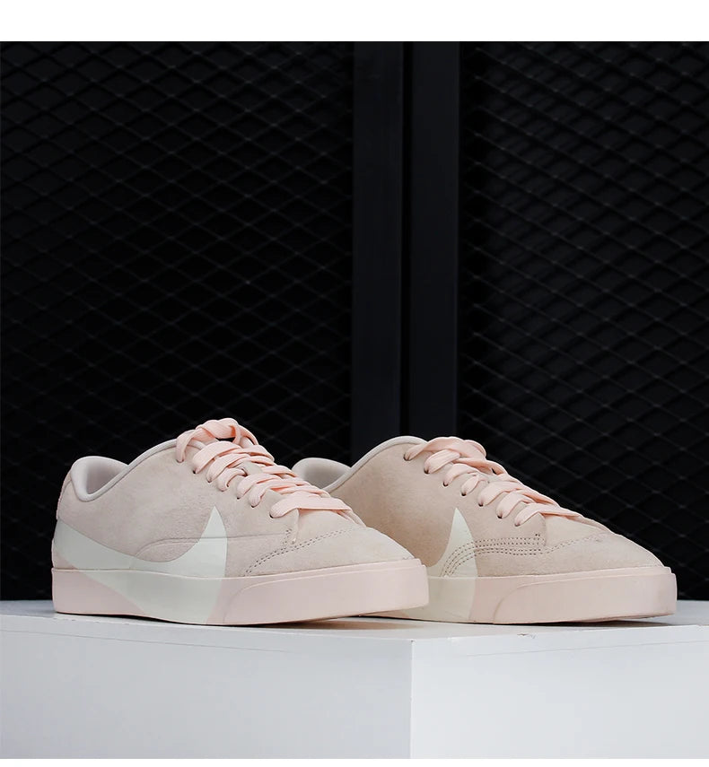 Nike Authentic BLAZER CITY LOW LX damskor för fritid och skateboard AV2253-800
