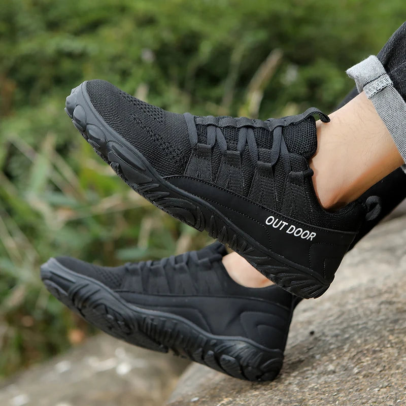 Scarpe da uomo semplici e leggere da trekking sportivo 2025, barefoot a punta larga, multifunzionali casual in mesh traspirante per camminare