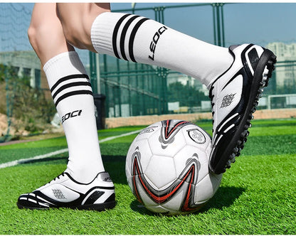 Soccer Shoes Men Turf Football Boots Fashion Firm Ground Studs Anti-Slip Boy Sneakers Original Outdoor Field Training Trainers