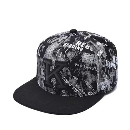 Baseballcap mit flachem Schirm, Buchstabenstickerei für Herren, vielseitig kombinierbar, Damen-Sommer-Hip-Hop-Hut, Outdoor-Sonnenschutz, verstellbare Schirmmütze