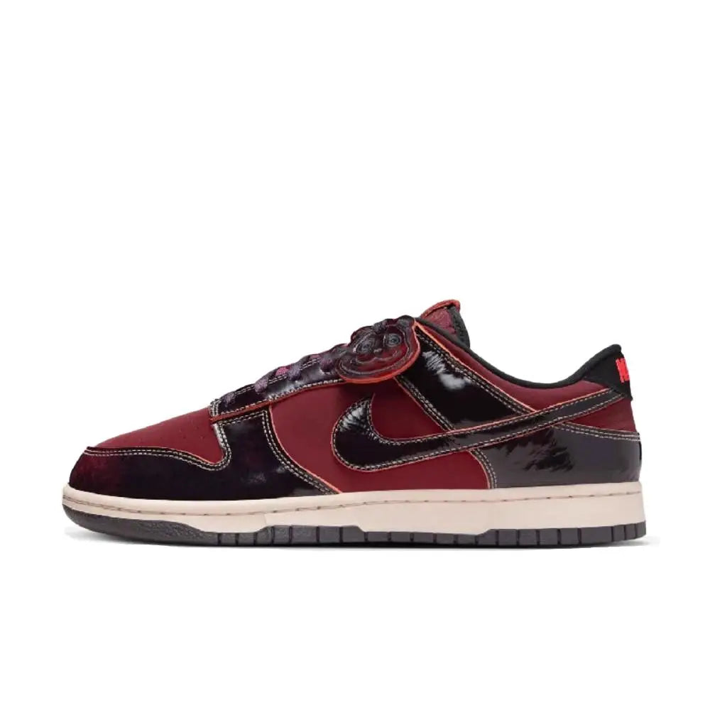 Nike Dunk Classic Versatile vodootporne niske skejterske tenisice za muškarce, smeđe, HQ2053-700