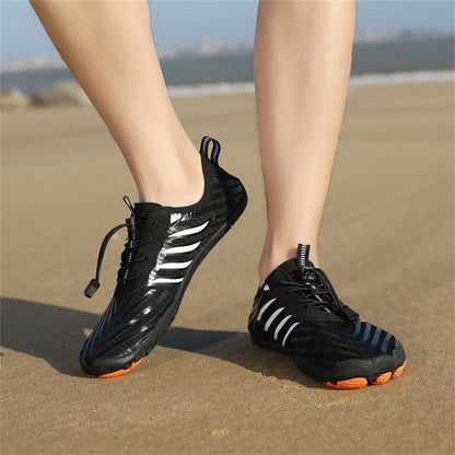 Unisex rychleschnoucí boty do vody pro muže a ženy, barevné plážové a plavecké aqua boty na surfování a pobyt u moře, párové barefoot tenisky proti proudu