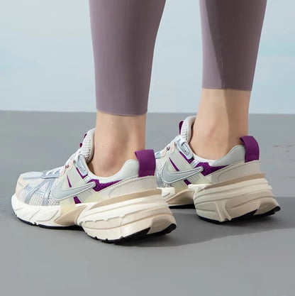 Nike's New High-Density Foam Sole Cushioning and Wear-Resistant Training Running Shoes for Men and Women, Classic V2K Run Prm Lightweight and Comfortable Outdoor Sports Running Shoes, Trendy Retro Style Fashionable Versatile