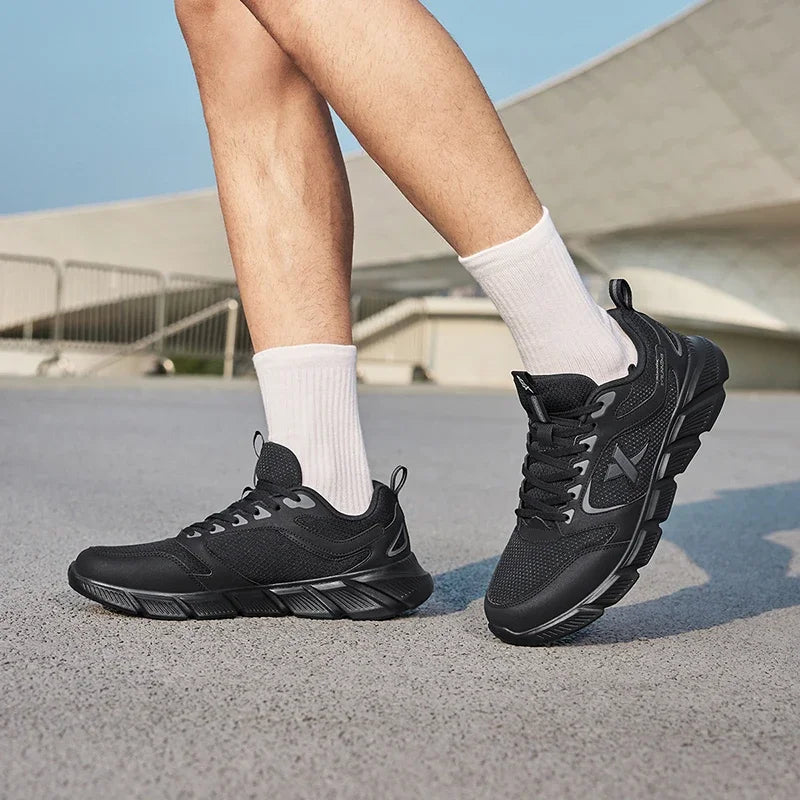 Xtep Scarpe da running da uomo estive in mesh traspirante, resistenti all’usura, sportive, leggere, casual per giovani, ammortizzate 875219110065