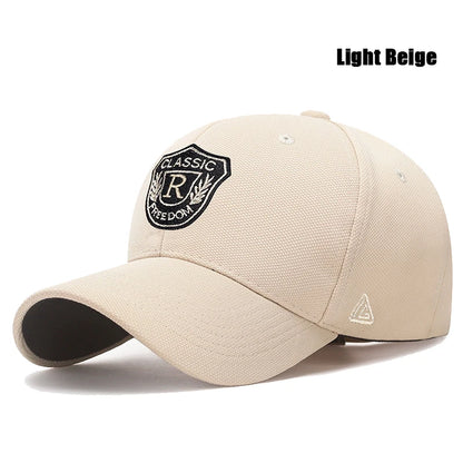 Modische Herren- und Damen-Baseballkappe aus Ananasstoff mit „CLASSIC“-Schriftzug und goldfarbener Stickerei, Unisex, Freizeit, Sport, Visierkappe