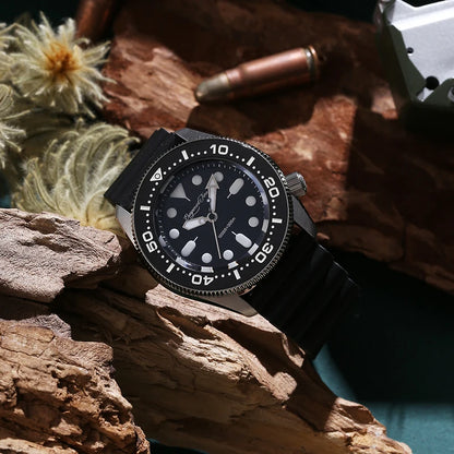 【Escapement Time】Quartz 2S60 Movement Diver Water Sapphire Ceramic Bezel BGW9 300M Waterproof The battery lasts for ten years