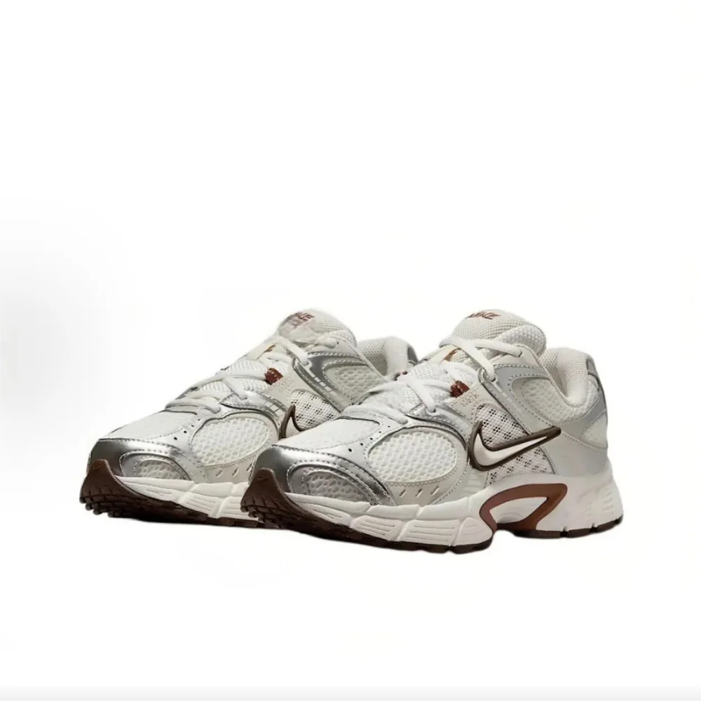 Nike V5 RNR Low Unisex Running Shoes Retro Comfort for Casual Everyday Wear HQ7901-102