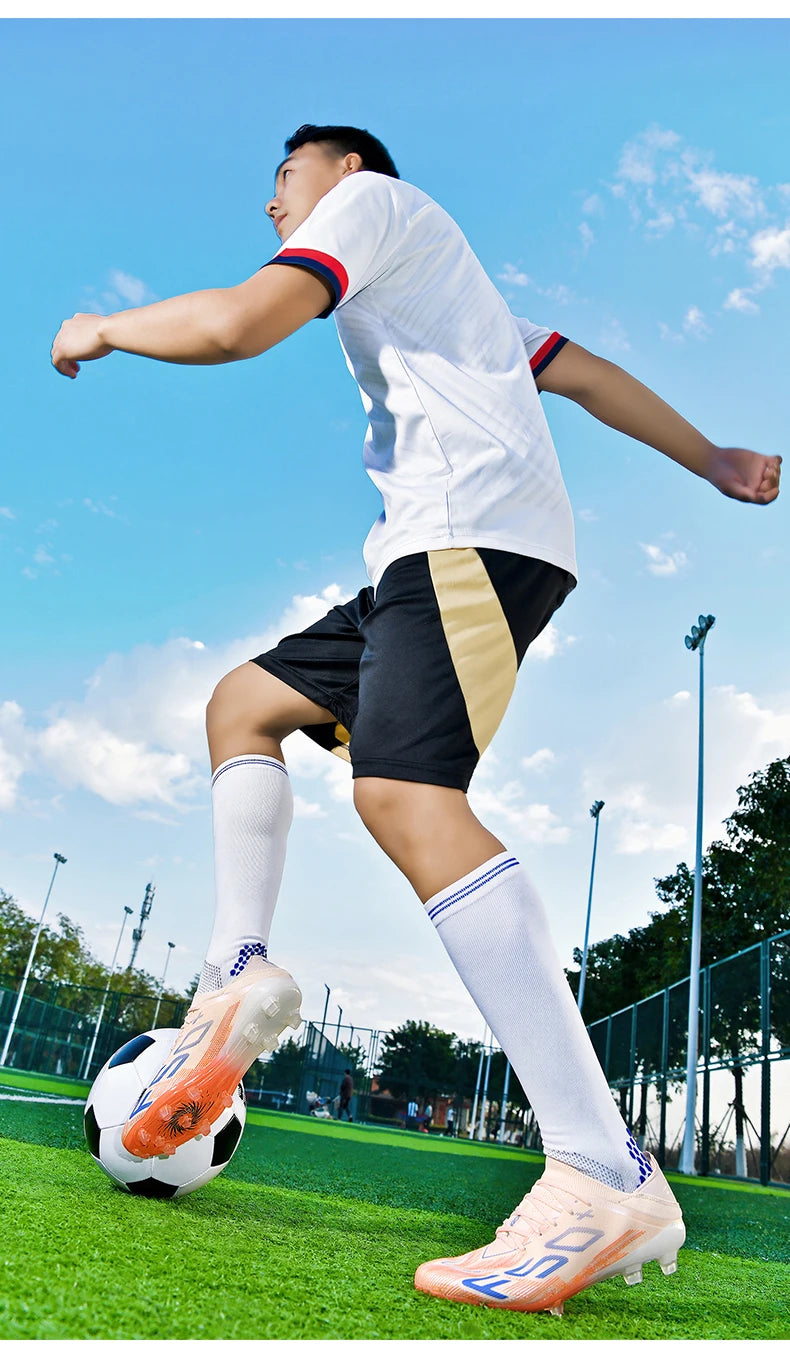 New Men Football Boots Match Grass Cleats High-quality Soccer Shoes Futsal Sneakers Non-Slip Indoor Hot-selling High-top Outdoor