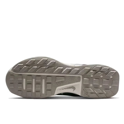 NIKE JUNIPER TRAIL 3 - Sapatilhas de treino e corrida para homem, confortáveis, antiderrapantes e resistentes - Castanho/Branco FQ0904-203