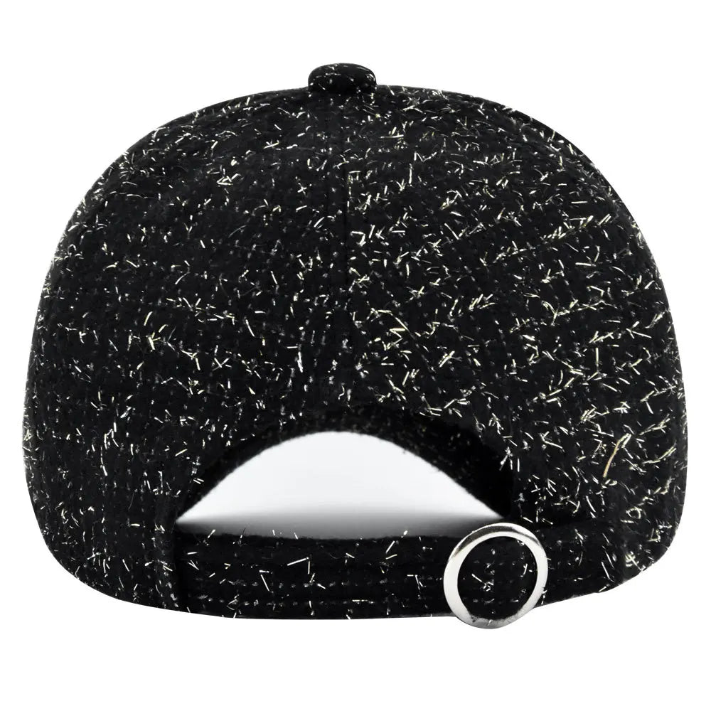 Gorra de béisbol con parche metálico en forma de «M», negra, elegante, para hombre; gorra ligera y ajustable para el sol, para mujer.