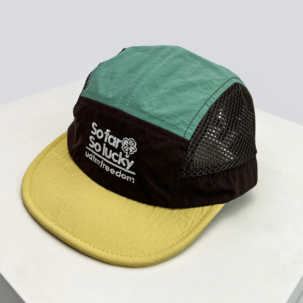 Unisex-baseballkepsar med platt skärm och broderade bokstäver, andningsbara, koreanska solskyddskepsar, snabbtorkande kepsar med skärm, mångsidiga insatser