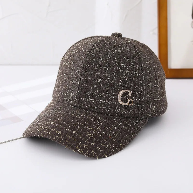 Gorra de béisbol con parche metálico en forma de «M», negra, elegante, para hombre; gorra ligera y ajustable para el sol, para mujer.