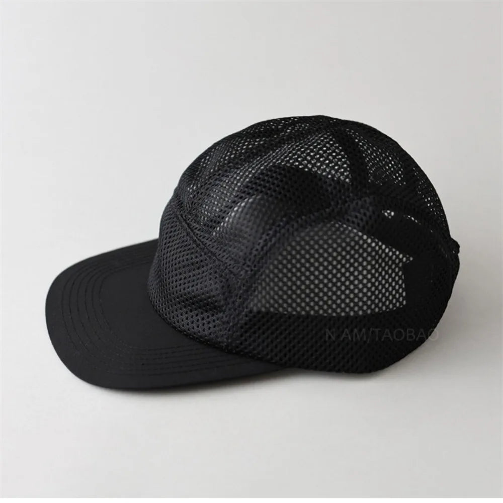 Fashion Retro Mesh Baseball Cap 5 Panel Flat-brimmed Sun Visor Cap Breathable Adjustable Quick-drying Hat Unisex