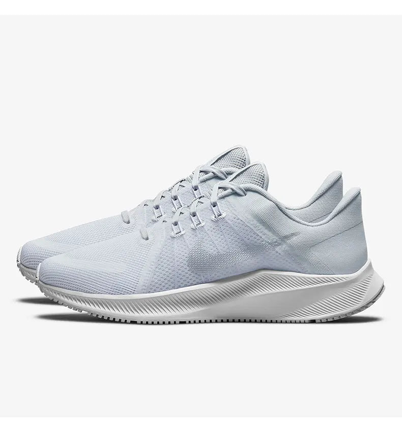Nike Authentic Quest 4 Scarpe sportive da running basse e traspiranti da donna DA1106-100